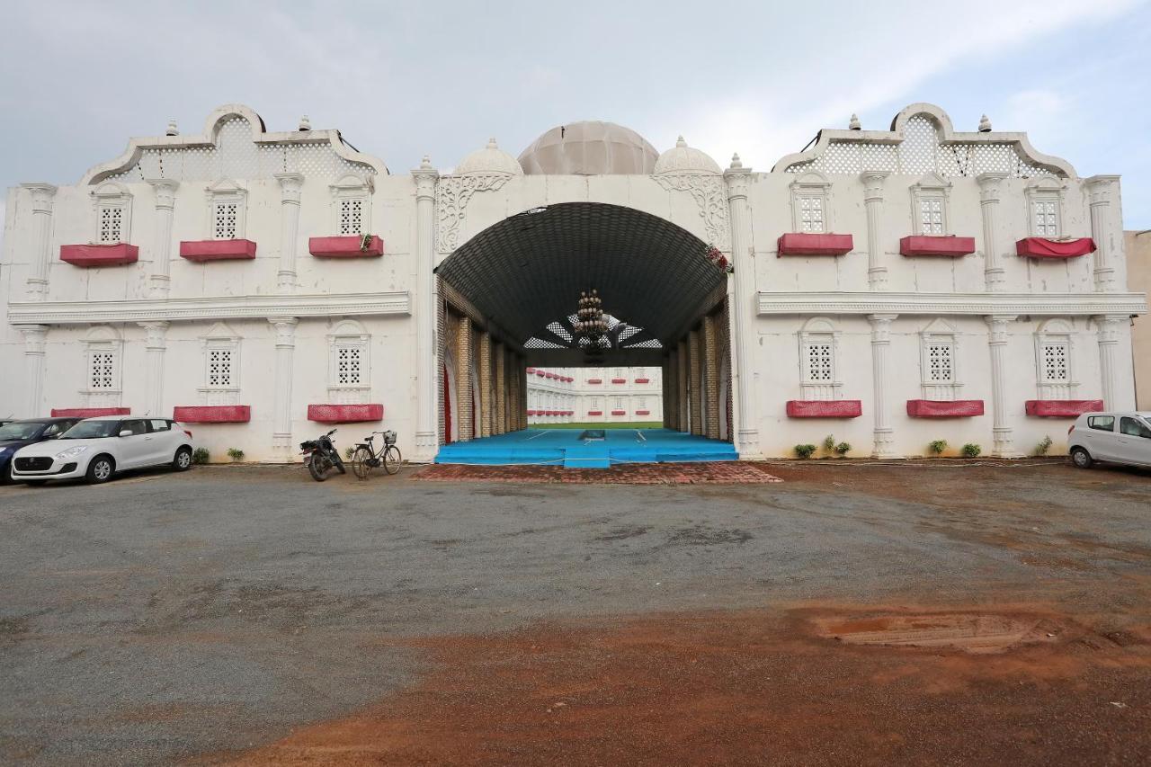 Oyo 18965 Parampara Garden Dharmpura Exterior photo